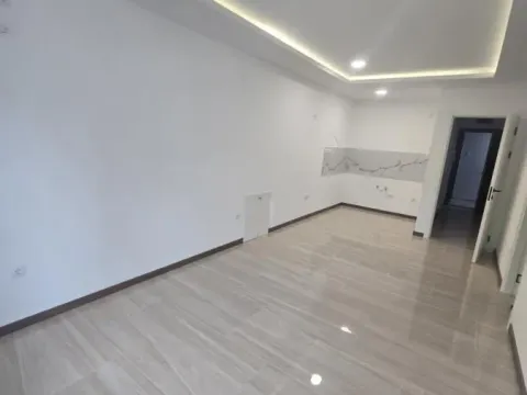 Izdavanje, dvosoban stan, 58m², Železnička Stanica, Novi Sad Sve Podlokacije - image 3