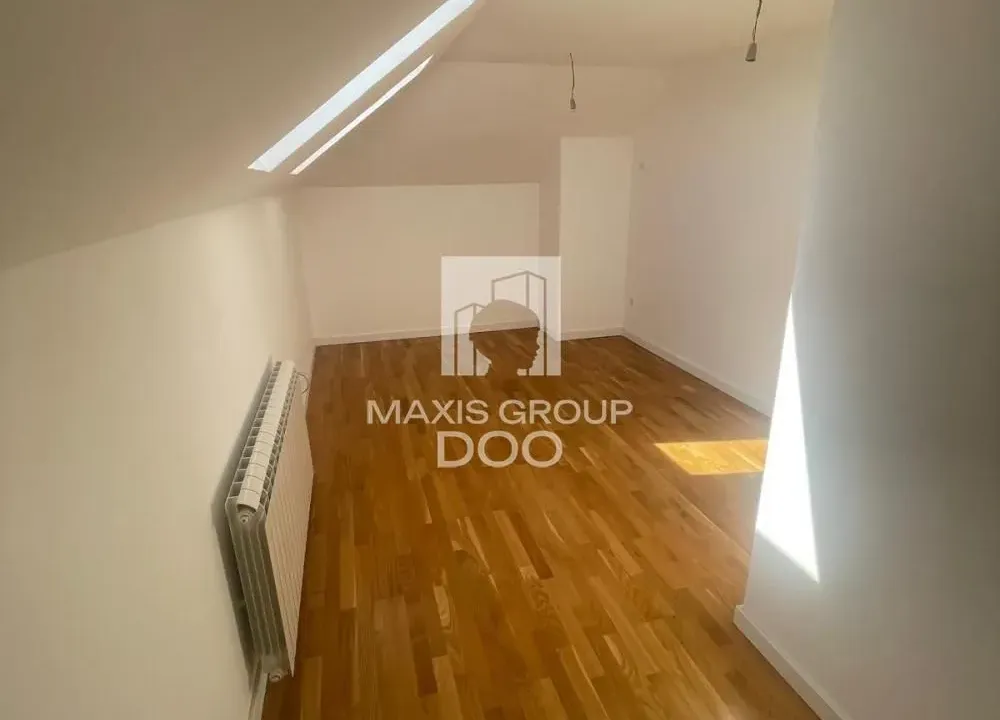 Prodaja, trosoban stan, 78m², Borča Sve Podlokacije, Beograd