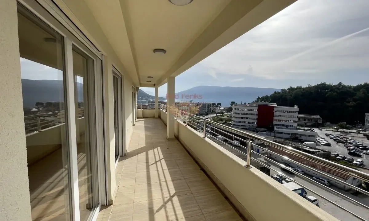Sale, three bedroom apartment, 132m², Herceg Novi, Crna Gora