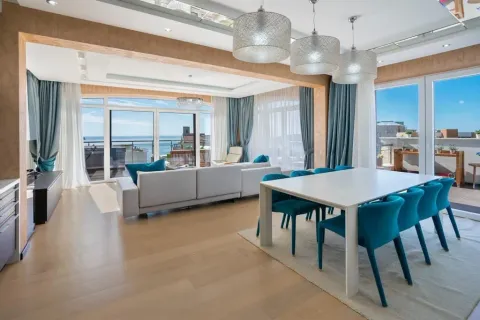 Prodaja, trosoban stan, 147m², Bečići, Budva - image 2