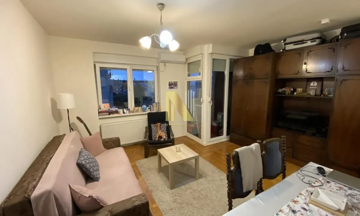 Rent, studio apartment, 27m², Grbavica, Novi Sad Sve Podlokacije