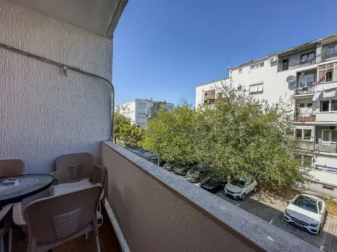 Izdavanje, dvosoban stan, 60m², Preko Morače, Podgorica - image 4