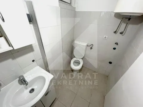 Izdavanje, jednosoban stan, 50m², Tološka šuma, Podgorica - image 7