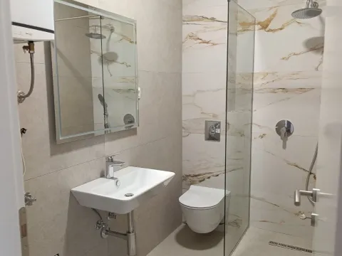Prodaja, dvosoban stan, 65m², Centar, Budva - image 11