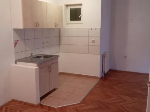 Izdavanje, jednosoban stan, 36m², Grbavica, Novi Sad Sve Podlokacije - image 2