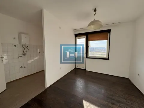 Sale, two bedroom apartment, 68m², Ćuprija, Srbija - image 1