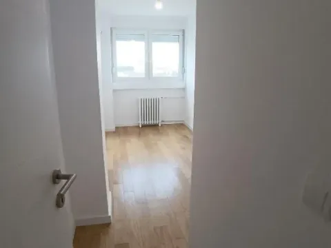 Prodaja, četvorosoban stan, 95m², Novi Beograd Blok 37, Novi Beograd Sve Podlokacije - image 7