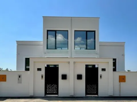 Izdavanje, kuća, 180m², Sremska Kamenica, Petrovaradin - image 26