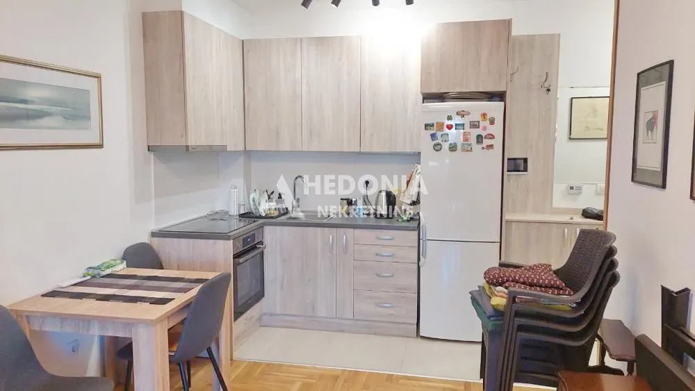 Rent, one bedroom apartment, 38m², Ledine, Beograd
