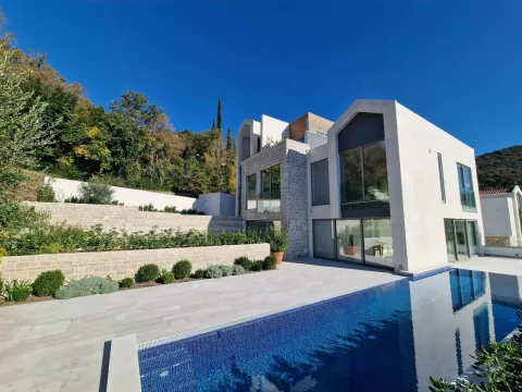 Prodaja, kuća, 685m², Donja Lastva, Tivat - image 11