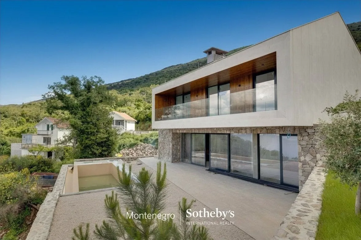 Prodaja, stan, 339m², Tivat, Crna Gora