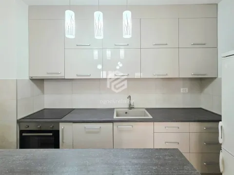 Rent, two bedroom apartment, 64m², City Kej, Podgorica - image 3