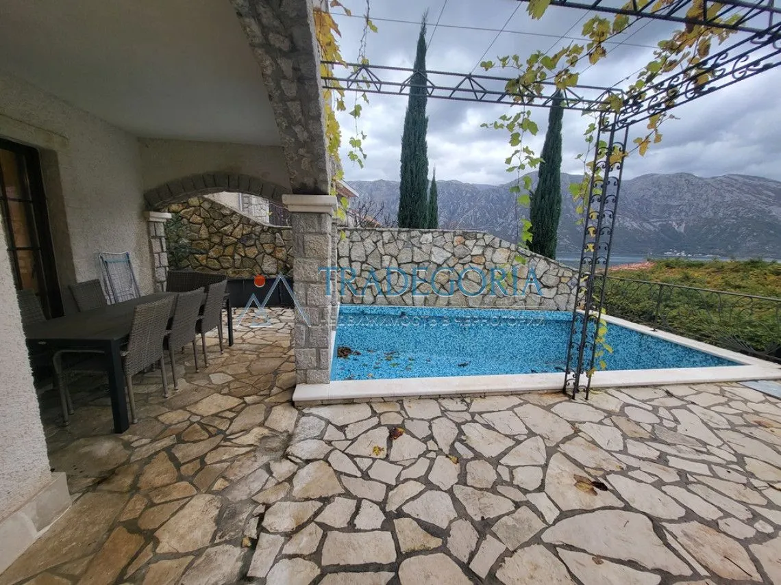 Prodaja, trosoban stan, 126m², Koštanjica, Bar