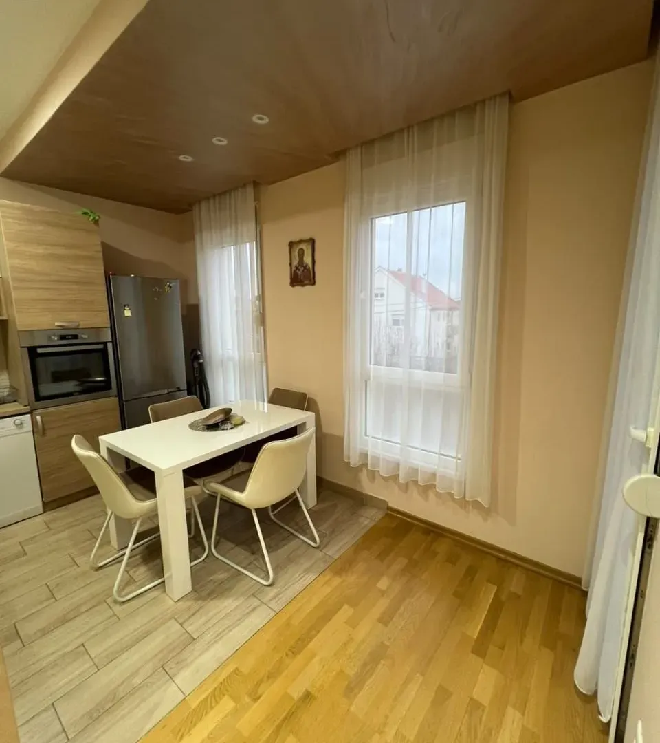 Izdavanje, jednosoban stan, 55m², Masline, Podgorica