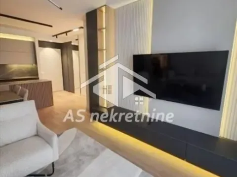 Izdavanje, trosoban stan, 86m², Savski Venac, Beograd - image 4