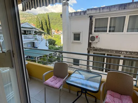 Rent, one bedroom apartment, 39m², Velji Vinogradi, Budva - image 9
