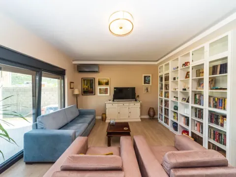 Prodaja, kuća, 130m², Tološi, Podgorica - image 9