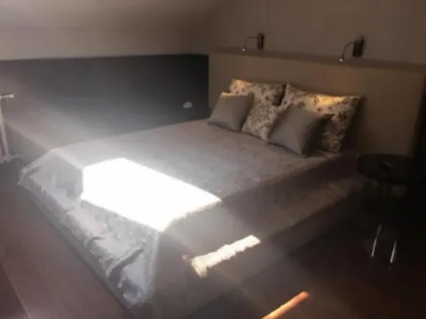 Izdavanje, trosoban stan, 240m², Kalenić Pijaca, Vračar Sve Podlokacije - image 13