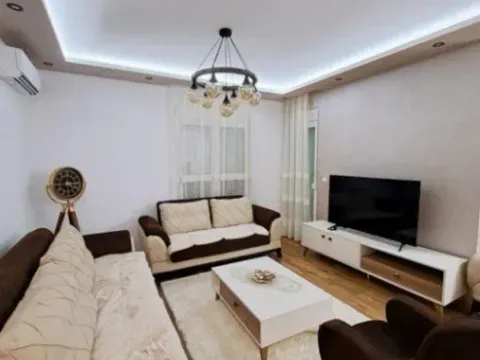 Izdavanje, dvosoban stan, 66m², Zabjelo, Podgorica