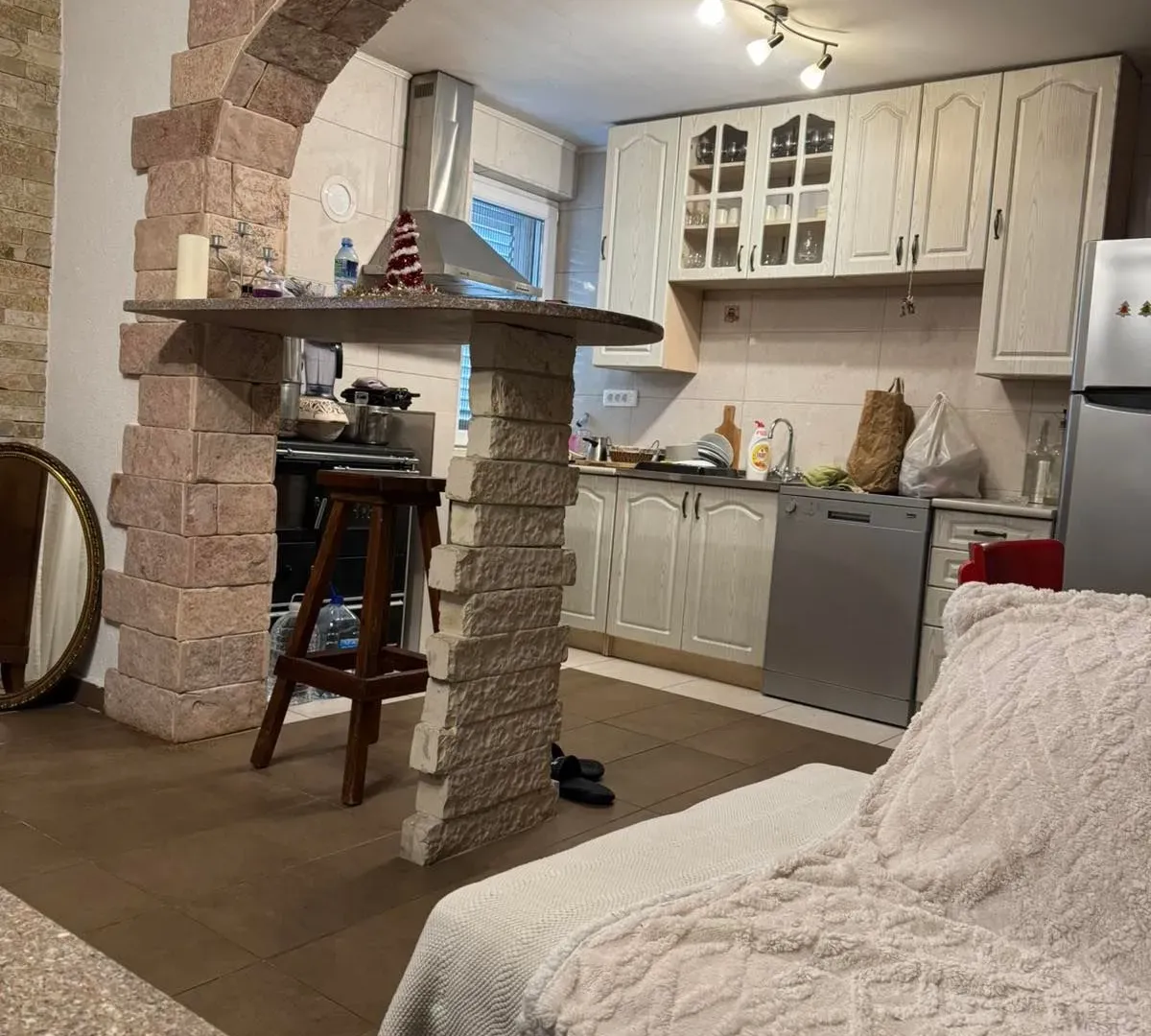 Sale, house, 180m², Zlatica, Podgorica