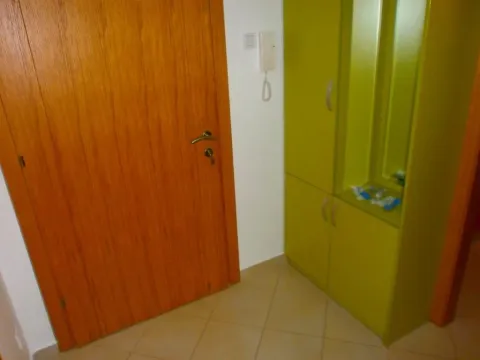 Izdavanje, jednosoban stan, 47m², Blok 9, Podgorica - image 5