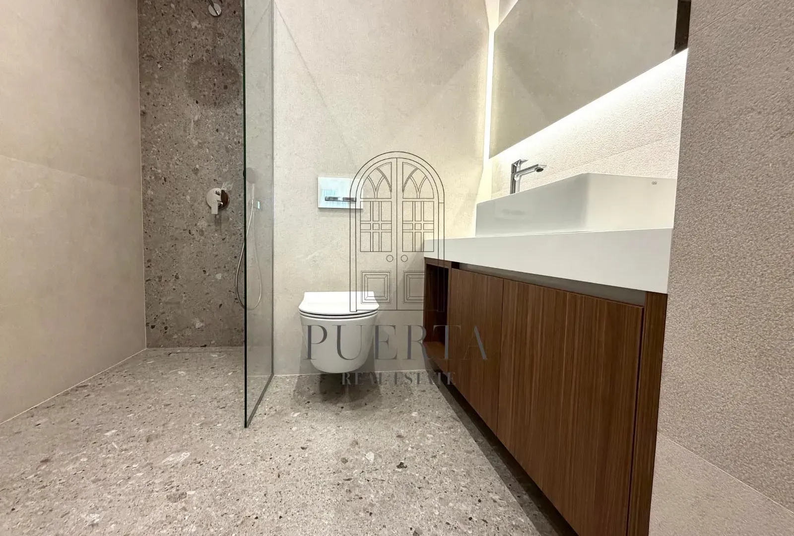 Rent, house, 130m², Ibričevina, Podgorica