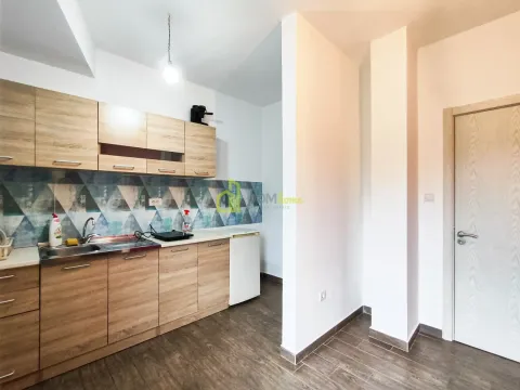 Rent, office space, 70m², Tološi, Podgorica - image 9