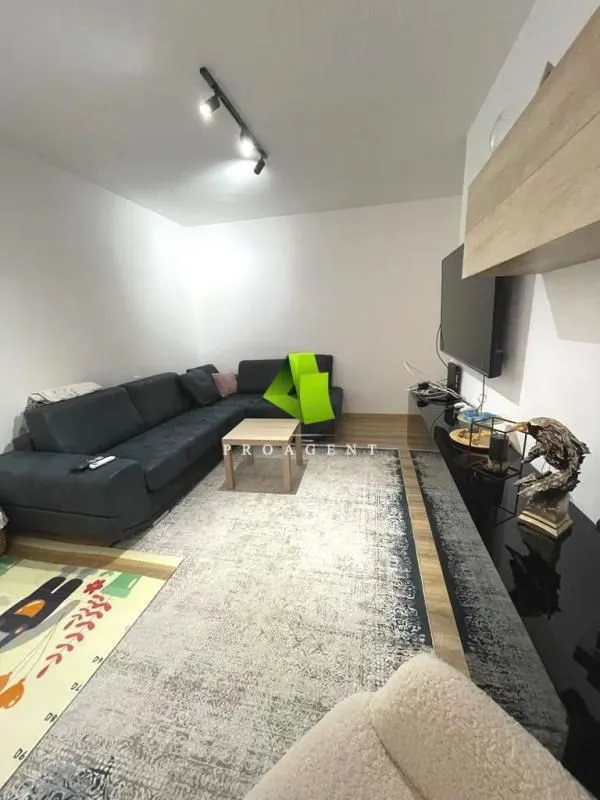 Izdavanje, dvosoban stan, 58m², Medijana, Niš