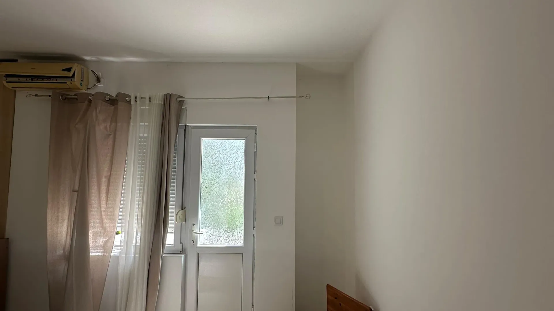 Izdavanje, jednosoban stan, 45m², Centar, Tivat