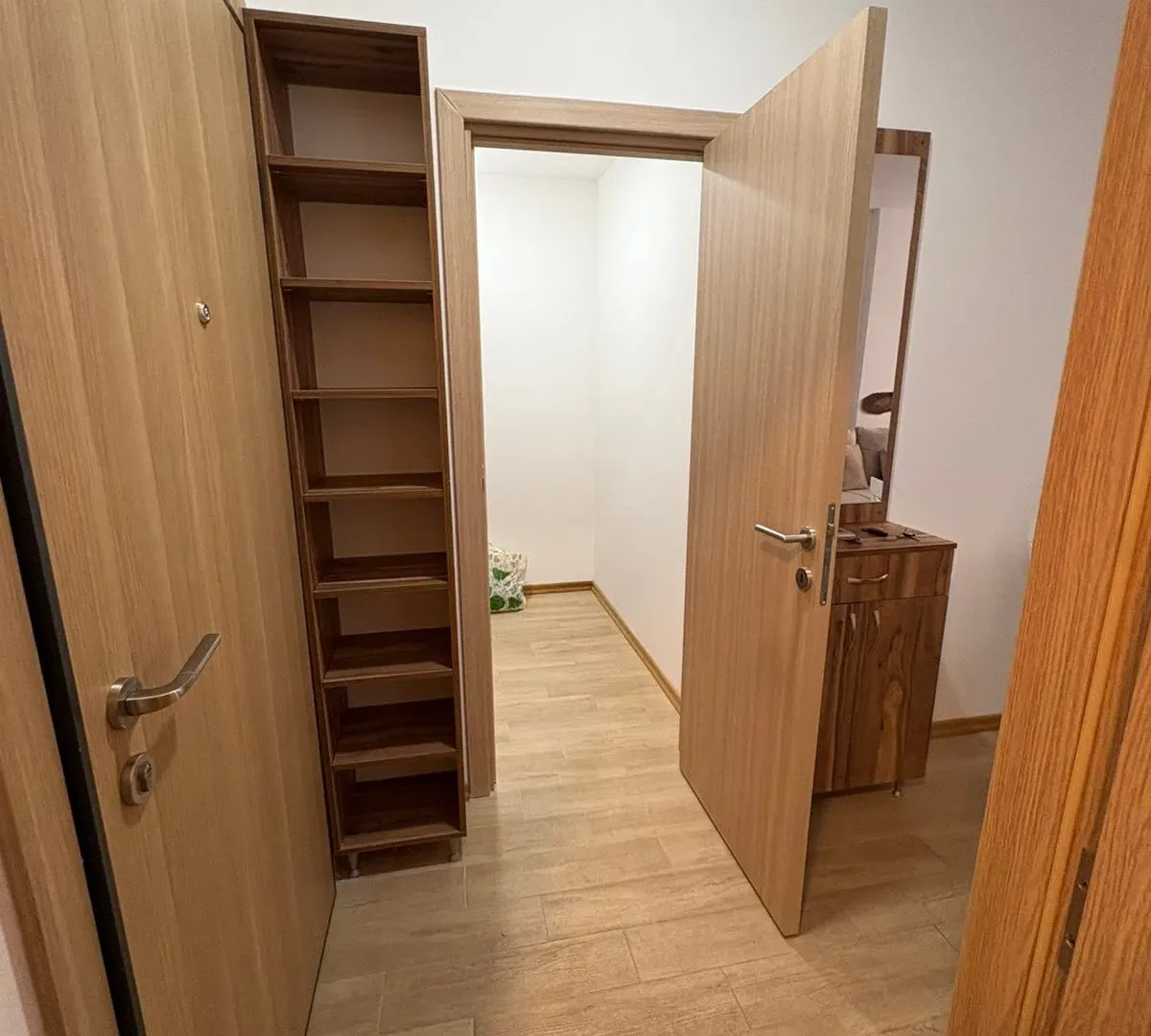 Rent, studio apartment, 38m², Centar, Budva