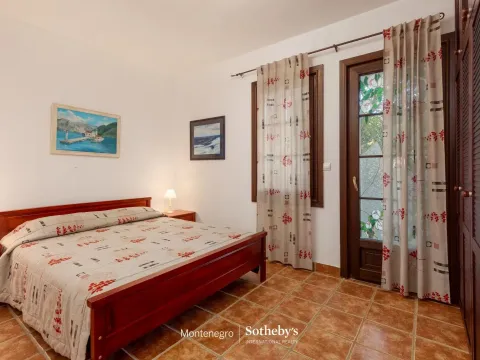 Prodaja, dvosoban stan, 84m², Kostanjica, Kotor - image 9