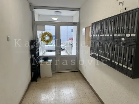 Rent, two bedroom apartment, 51m², Šumice, Beograd - image 11