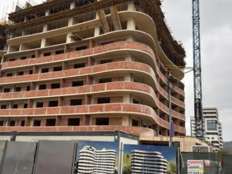 Prodaja, jednosoban stan, 54m², Centar, Bar - image 2