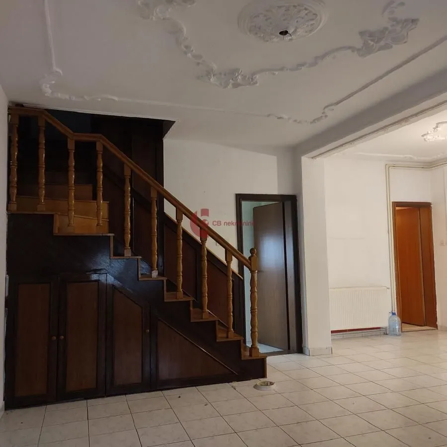 Prodaja, kuća, 202m², Mali Radanovac, Subotica