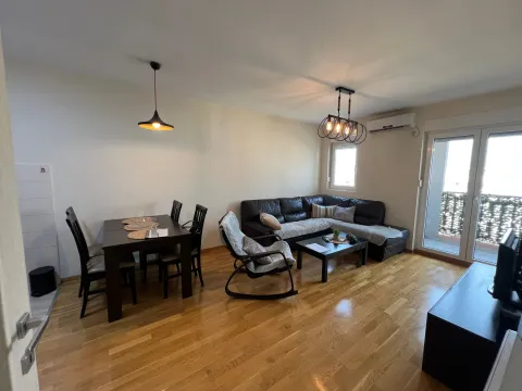 Rent, two bedroom apartment, 64m², Stari Aerodrom, Podgorica - image 2