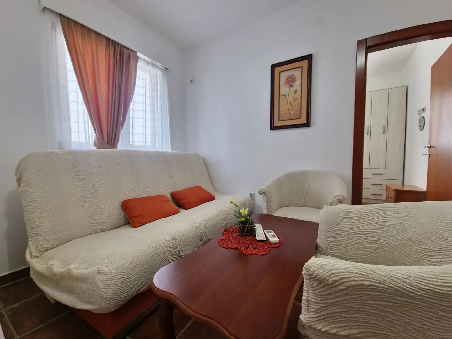 Rent, one bedroom apartment, 37m², Budva, Crna Gora