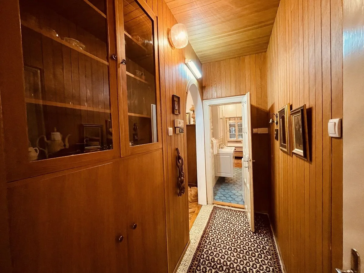 Rent, four bedroom apartment, 139m², Stari Grad, Beograd