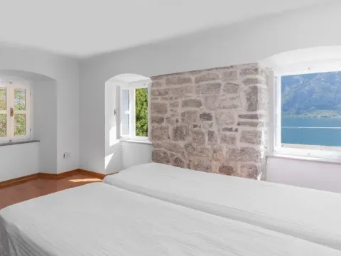 Sale, house, 800m², Prčanj, Kotor - image 8