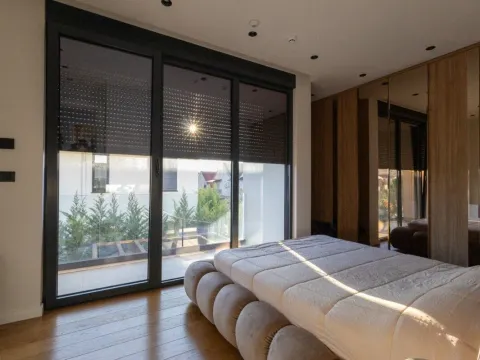 Prodaja, kuća, 250m², Gornja Gorica, Podgorica - image 19