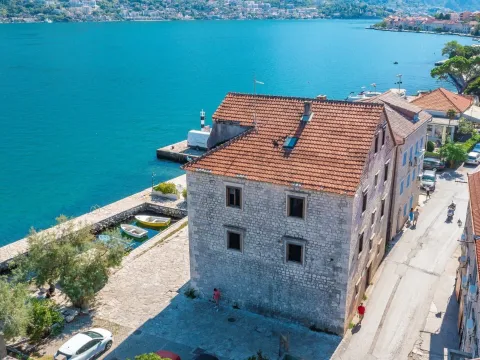 Sale, house, 424m², Prčanj, Kotor - image 8