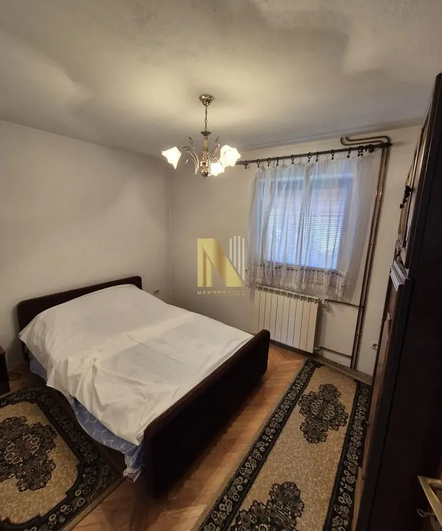 Prodaja, kuća, 219m², Petrovaradin, Novi Sad