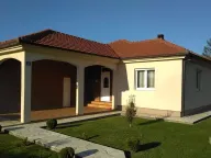 Prodaja, kuća, 150m², Pričelje, Podgorica - image 1