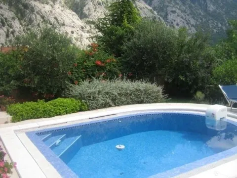 Sale, house, 300m², Orahovac, Kotor - image 2