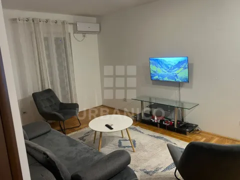 Prodaja, jednosoban stan, 42m², City Kvart, Podgorica - image 2
