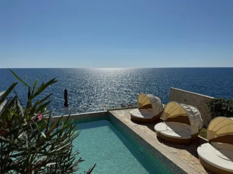 Sale, three bedroom apartment, 110m², Dobre Vode, Bar