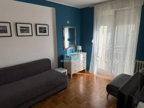 Prodaja, jednosoban stan, 23m², Stari grad, Novi Sad - image 1