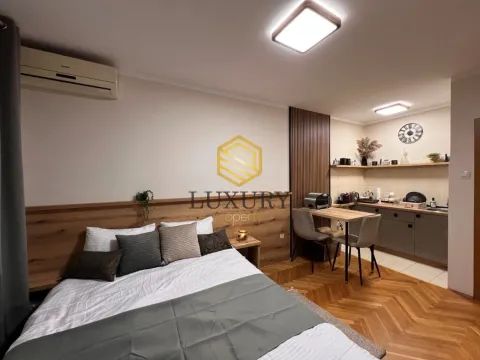 Prodaja, garsonjera, 24m², Blok 6, Podgorica - image 6