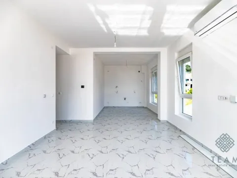 Prodaja, dvosoban stan, 70m², Đenovići, Herceg Novi - image 7