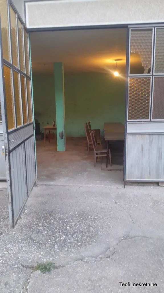Rent, office space, 295m², Palilula, Niš