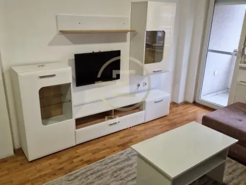 Izdavanje, dvosoban stan, 46m², Sajmište, Novi Sad - image 2